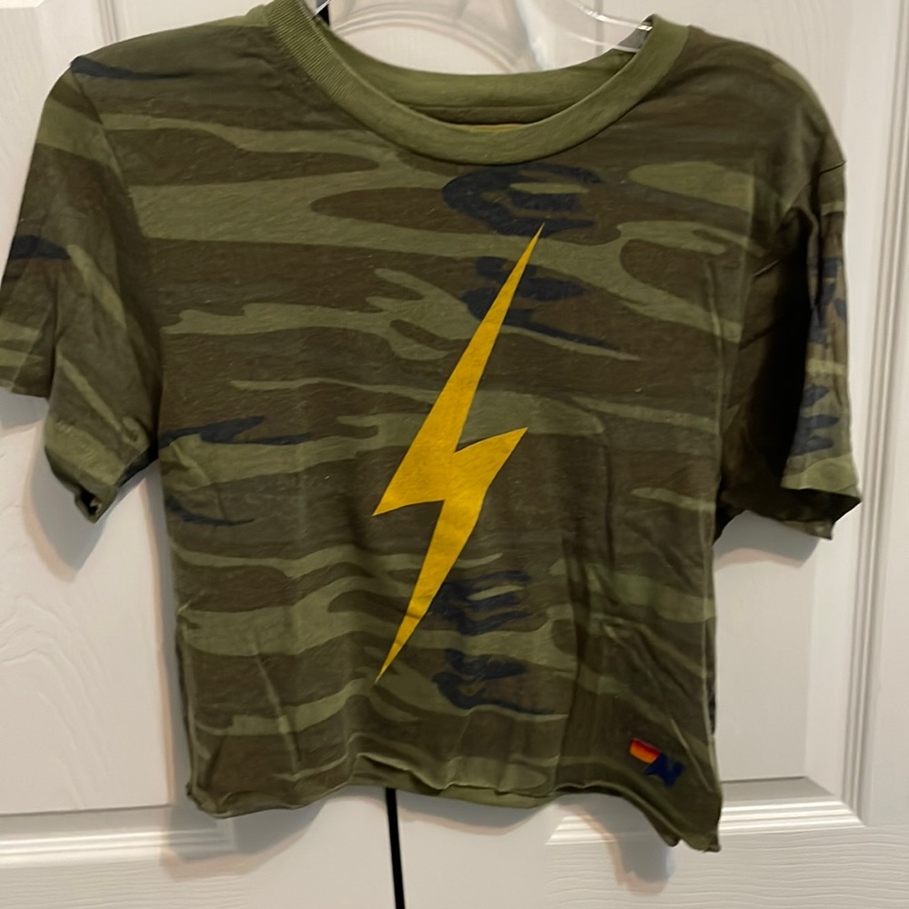 lightening bolt tee